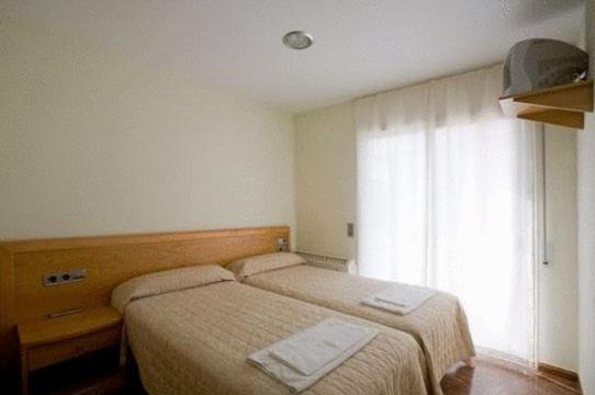 Amolls Restaurant I Habitacions Olot Cameră foto